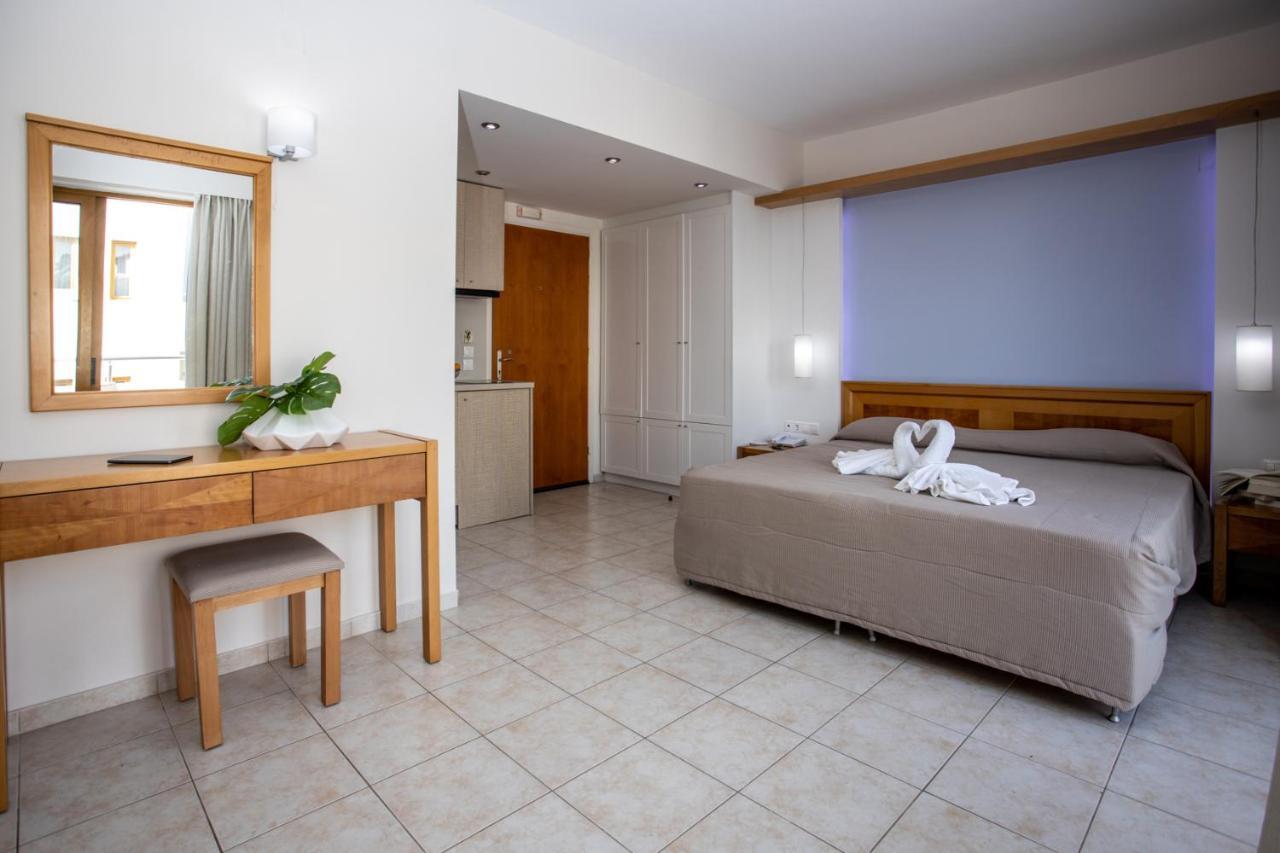 Mary Hotel & Mary Royal Suites Platanes  Exterior photo
